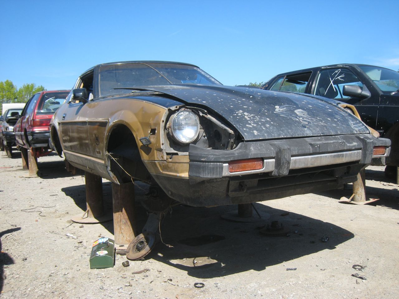 Illustration for article titled Striking Black Gold In The Junkyard